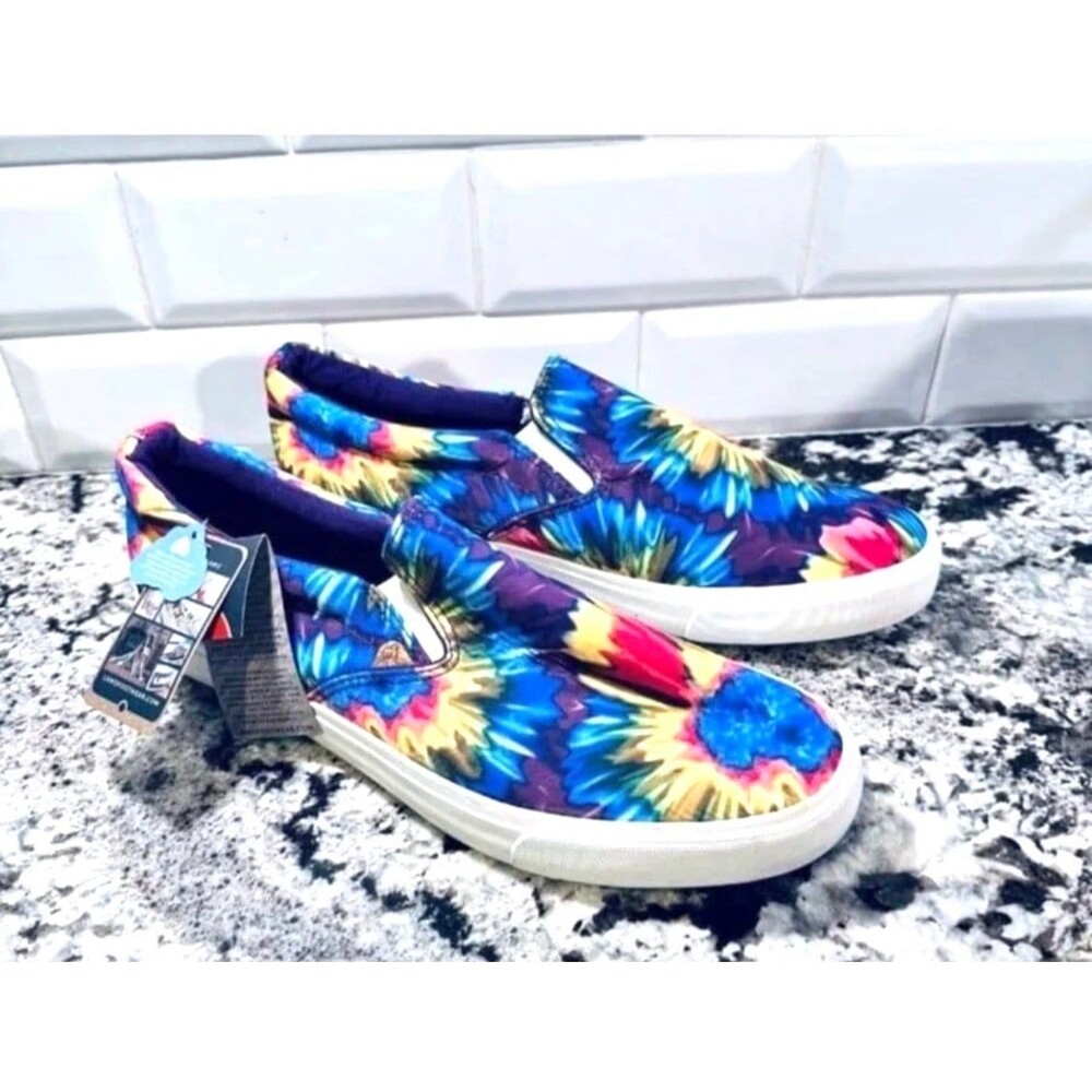 Lamo Flats, Sneakers, NWT Size 11